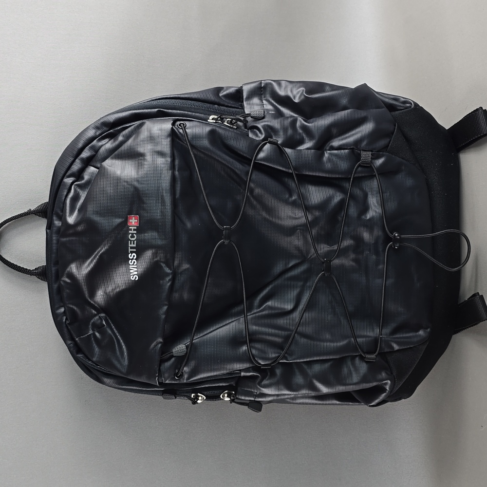Swiss Tech Unisex Bungee 20 Liter Backpack for School,Work Backpack